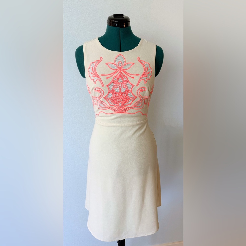 Pink and White Sleeveless Dress with embroidery and mesh